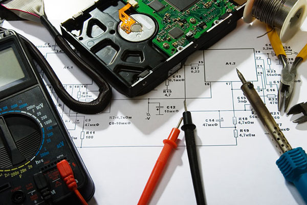 RiManERe - Strumenti di lavoro di un operatore elettronico